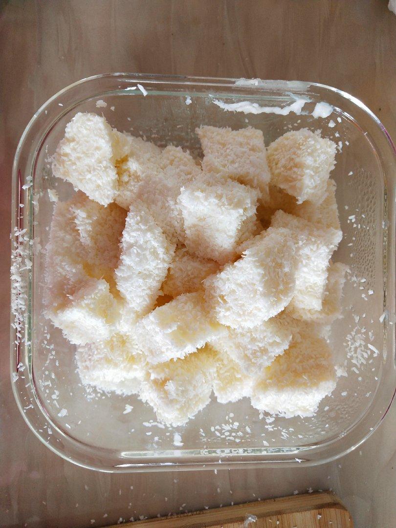 完胜85度C牛奶椰丝小方