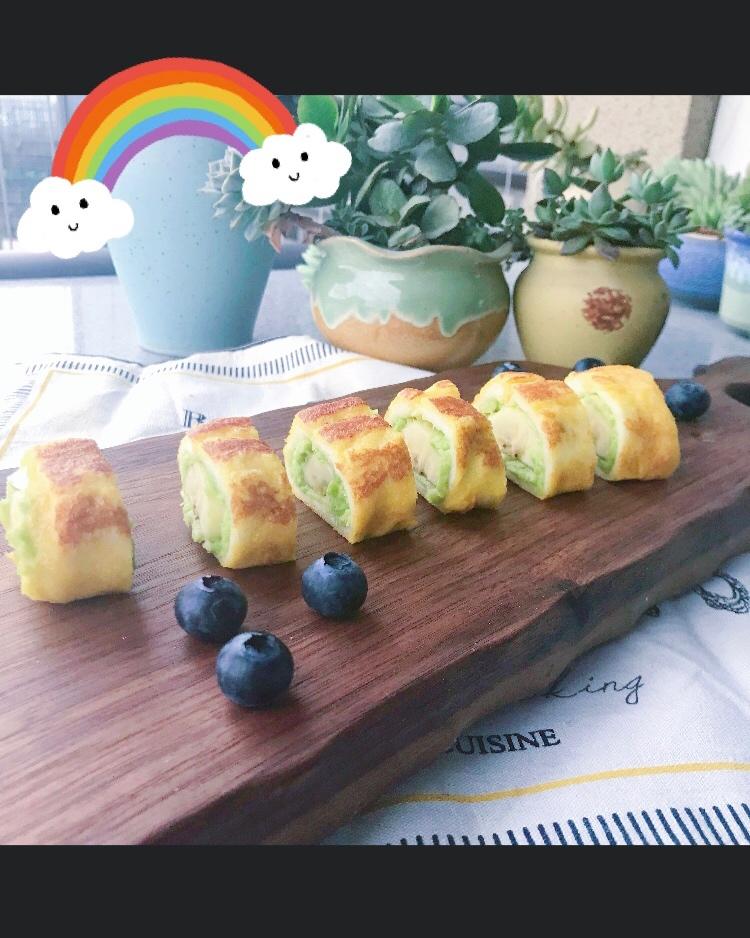 宝宝辅食食谱  牛油果香蕉卷