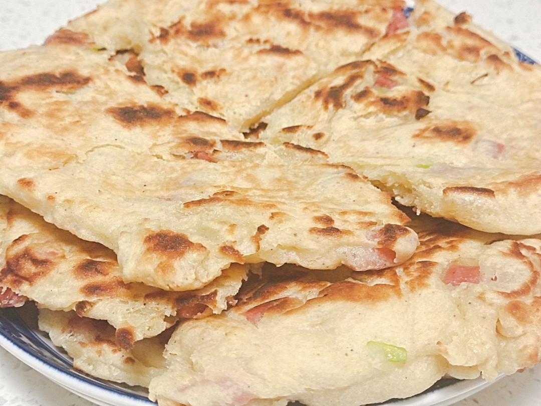 葱花鸡蛋发面饼    这么做像是在吃肉    附细节视频