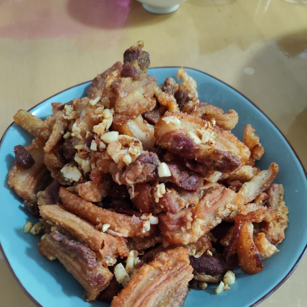 猪肉粕，又脆又香，就问你喜欢不喜欢？做法简单，味道不比卖的差