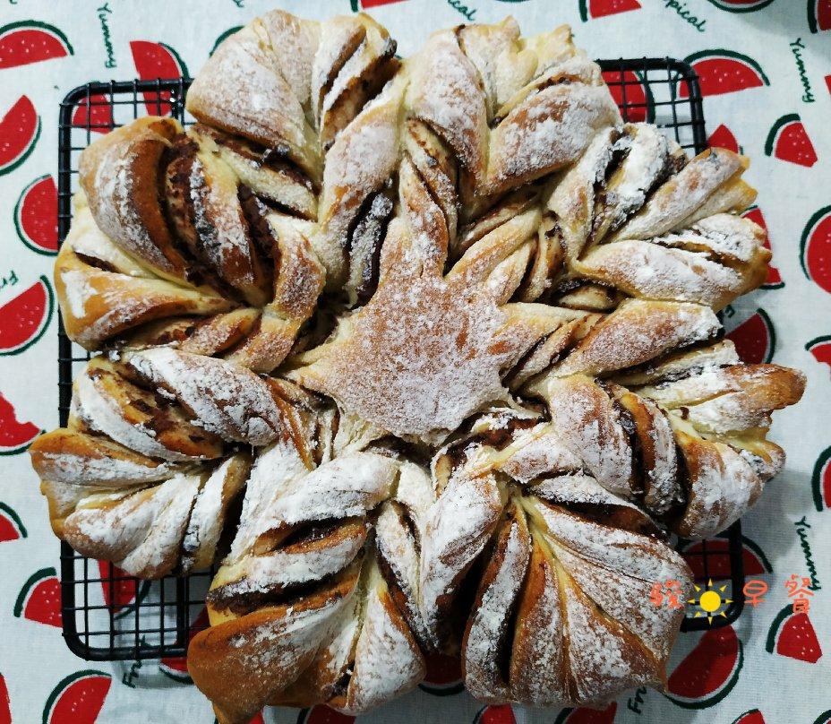 ins风圣诞节雪花豆沙面包---错过了夏天的风秋天的雨 不能再错过冬天的雪花