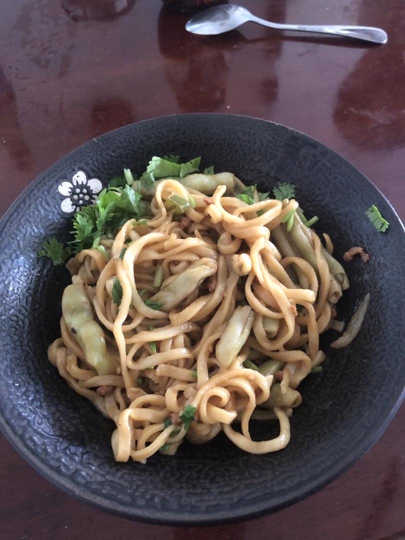 豆角焖面