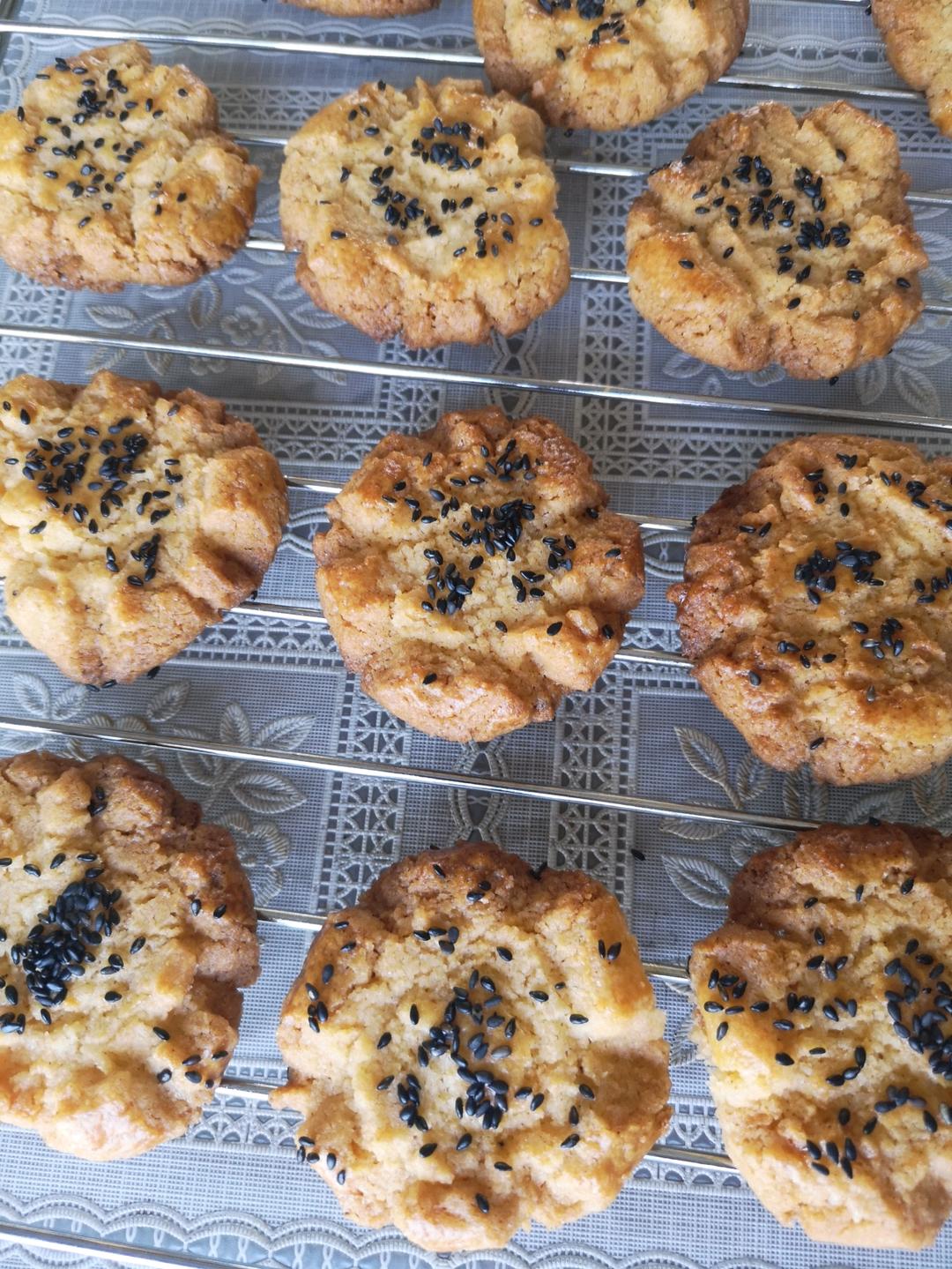 轻轻一按就碎掉的原味桃酥（不输猪油版）