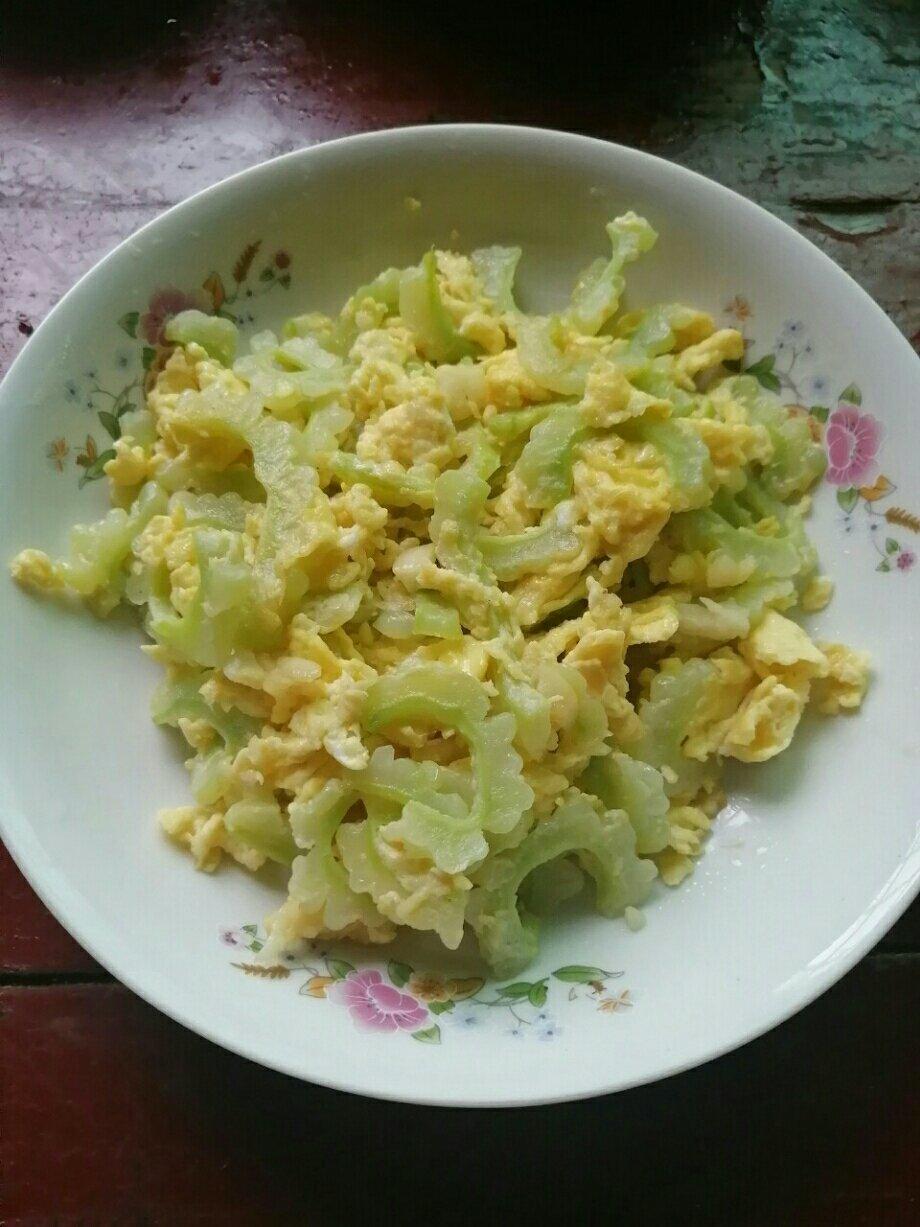 苦瓜炒鸡蛋