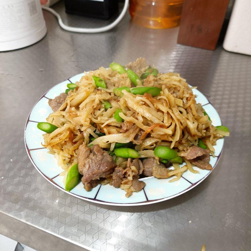 明日便当之超简单路边小店的素炒饼丝🥢