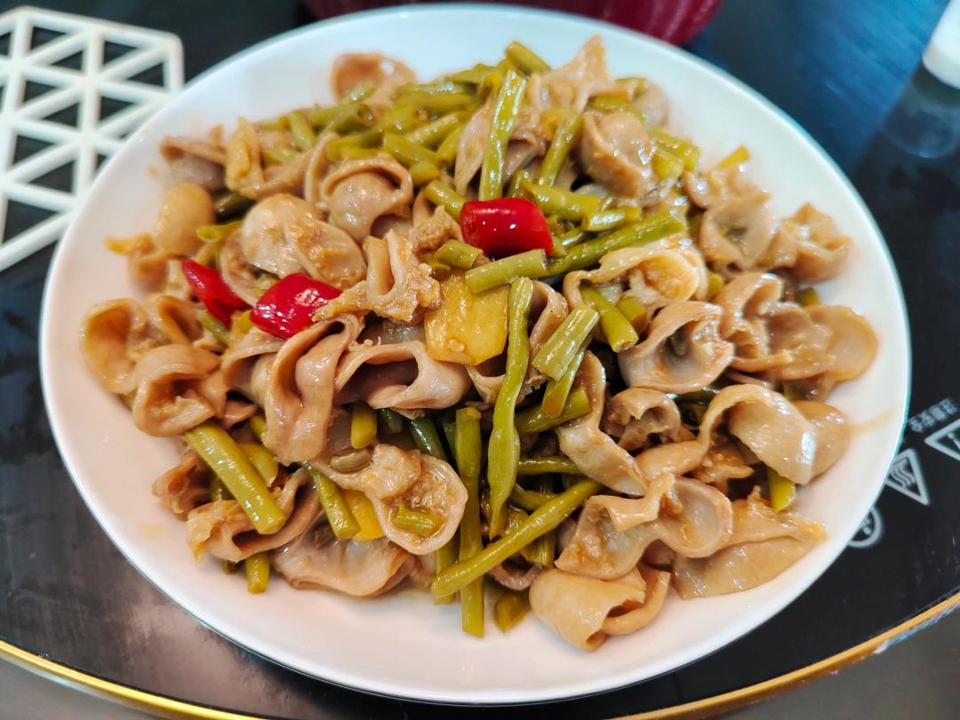 酸笋炒猪大肠~超级无敌好吃