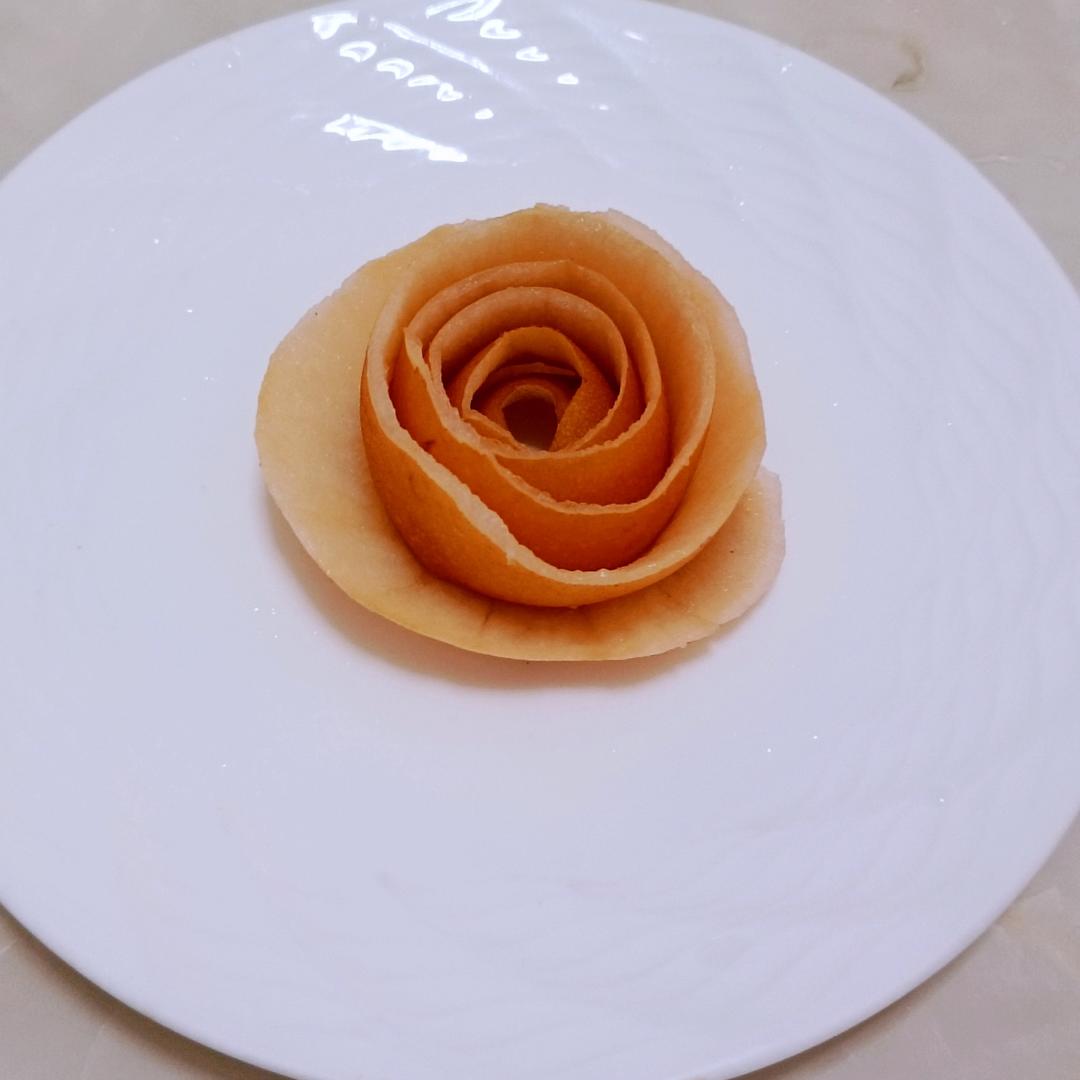 🌹简单美丽的水果皮花🌺