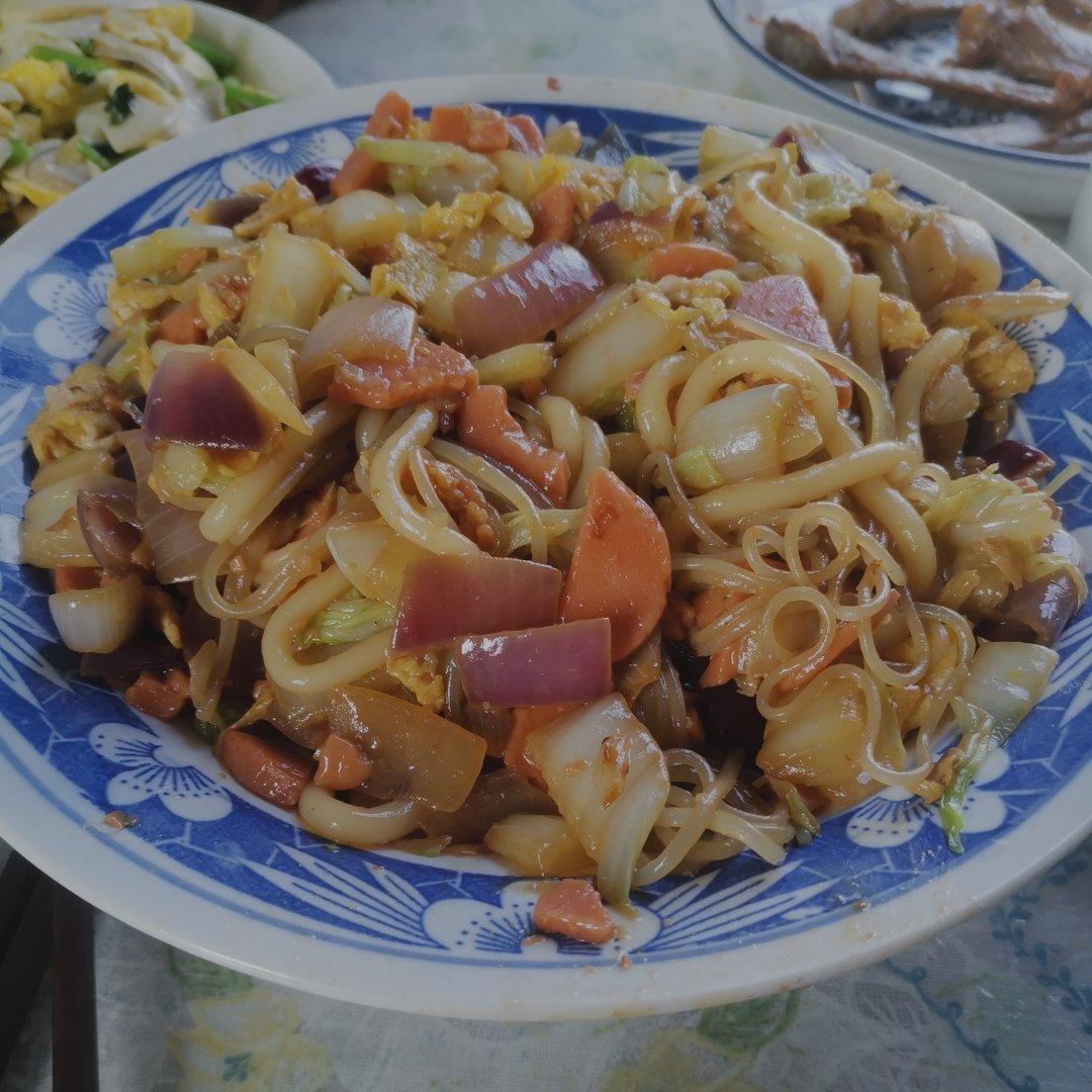 无敌巨好吃的炒土豆粉😋