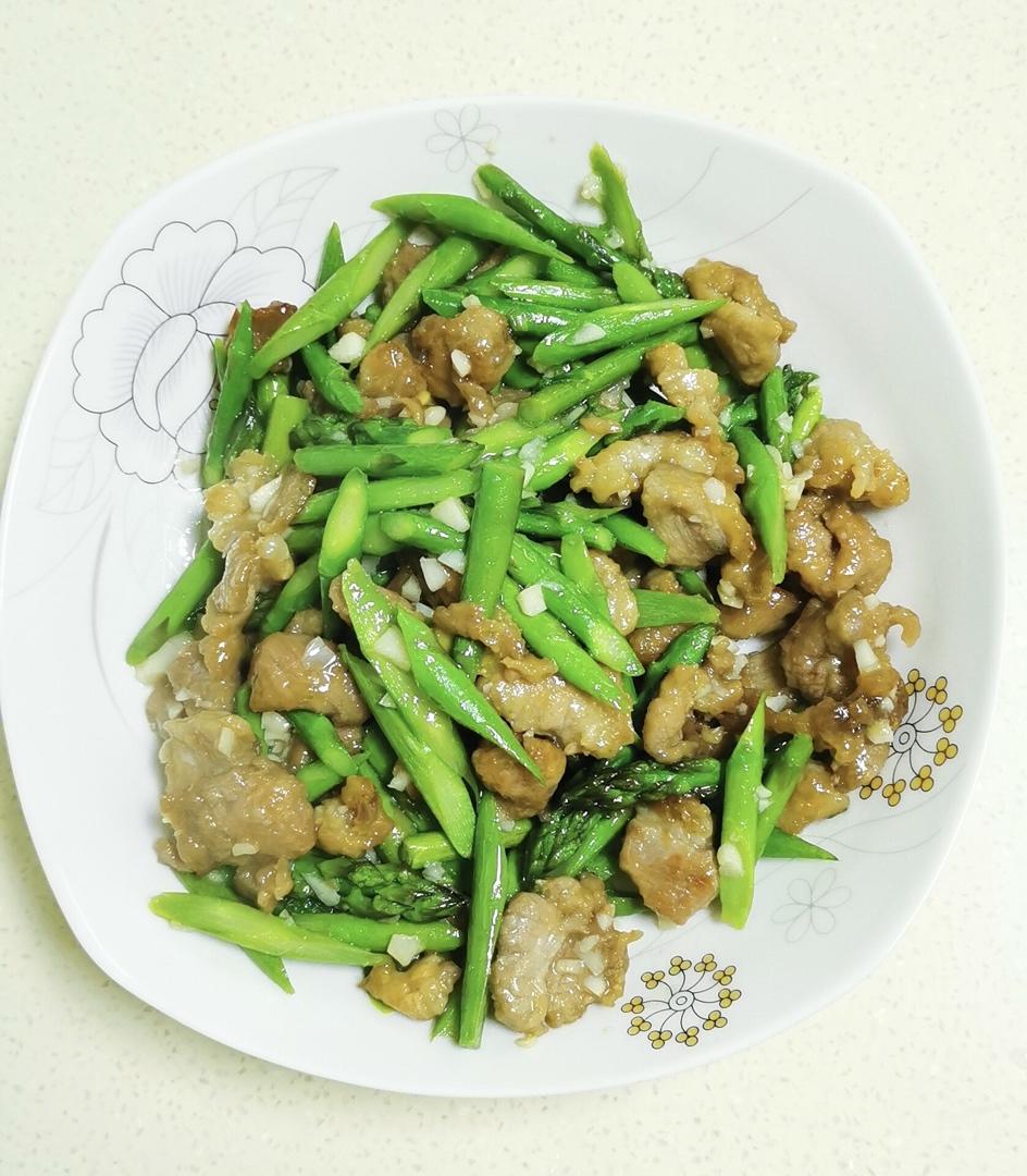 芦笋炒猪肉