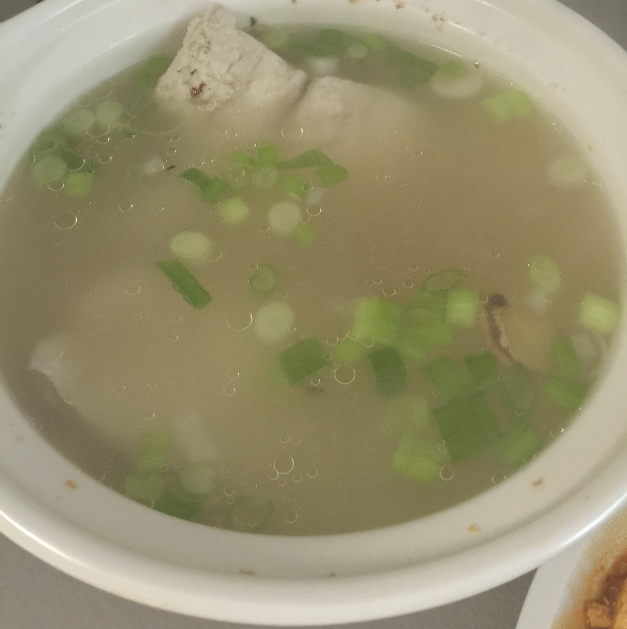 奶白鲫鱼汤
