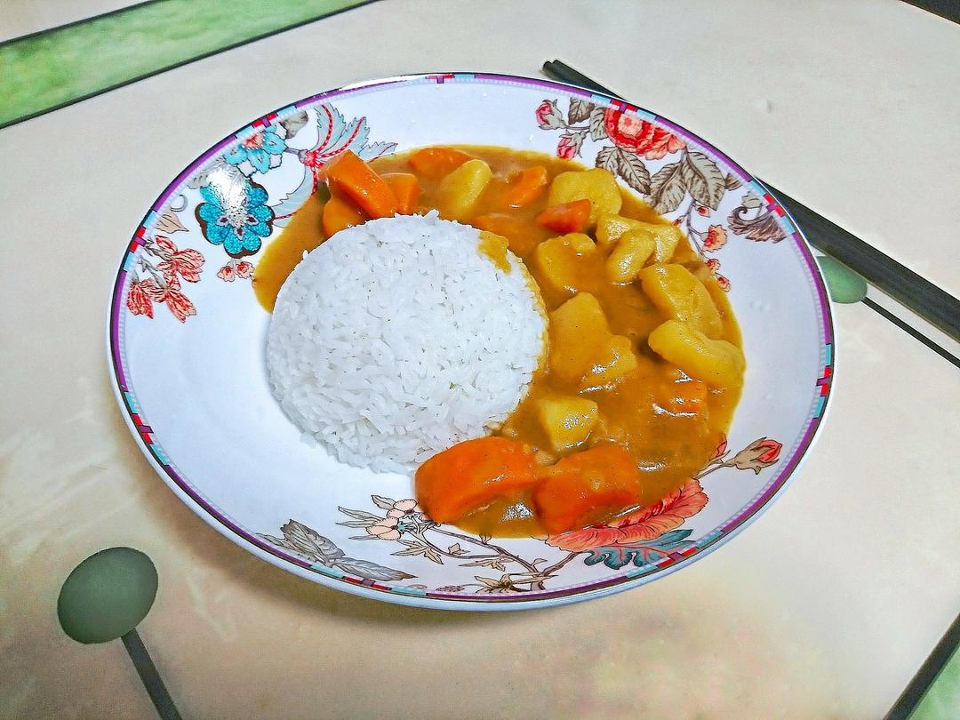日式咖喱鸡肉饭