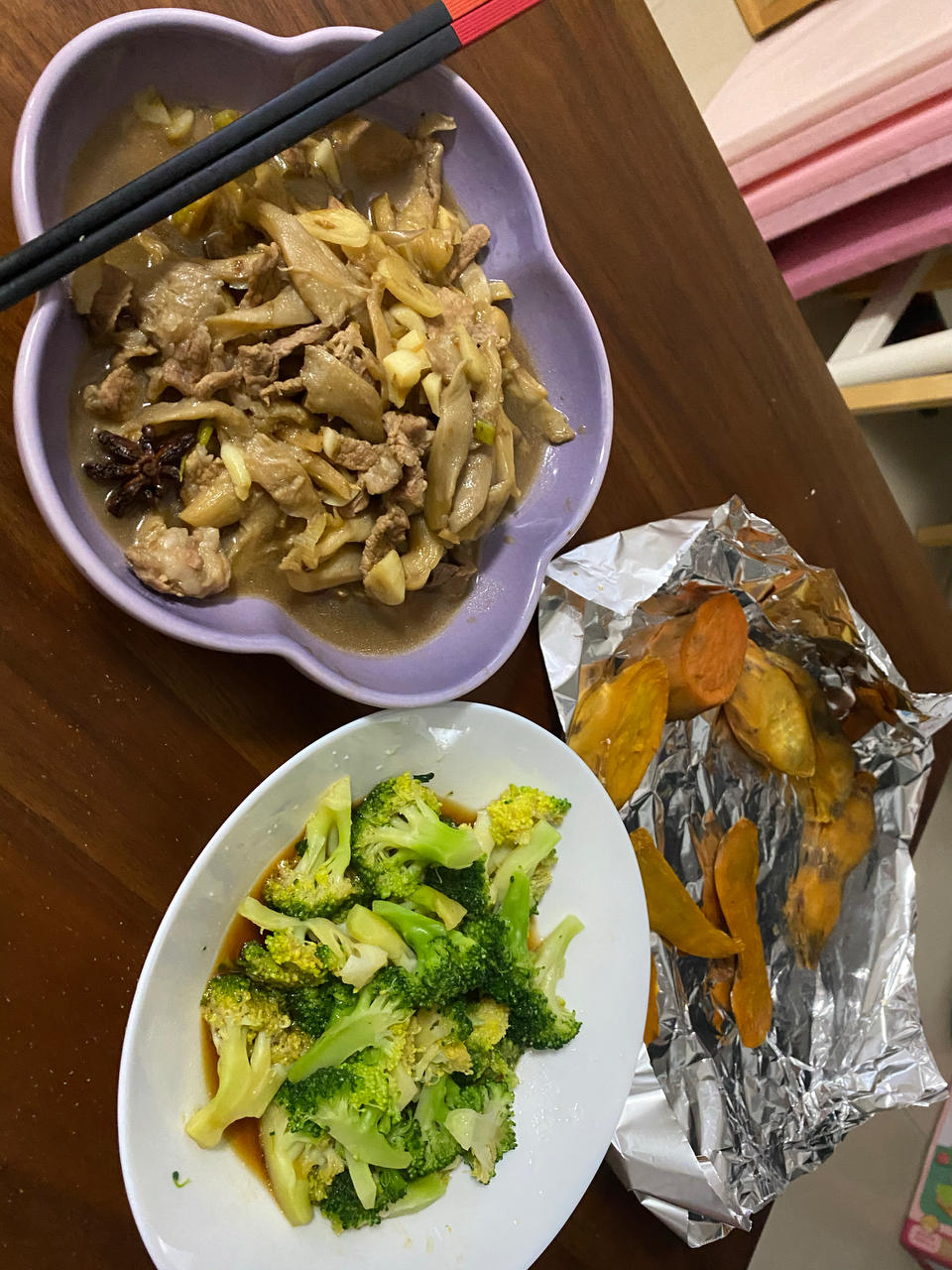 五花肉烧蘑菇（美食家大雄）