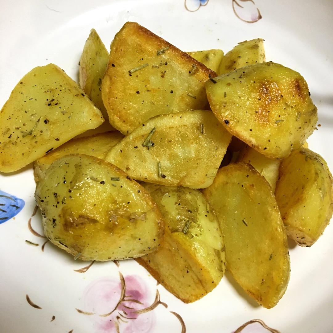 甯凝爱美食做的煎薯仔