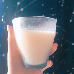 牛奶煮甘酒的做法步骤图 牛奶煮甘酒怎么做好吃 低压嗲嗲低气压 下厨房 牛奶煮甘酒的做法步骤图 牛奶煮甘酒怎么做好吃 低压嗲嗲低气压 下厨房