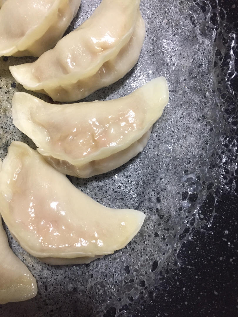 抱抱海英菜肉饺