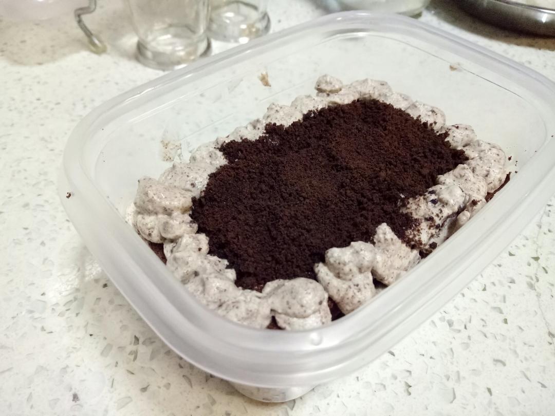 好吃到流泪的奥利奥咸奶油盒子蛋糕