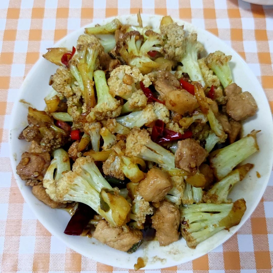 干煸菜花（花菜炒肉）