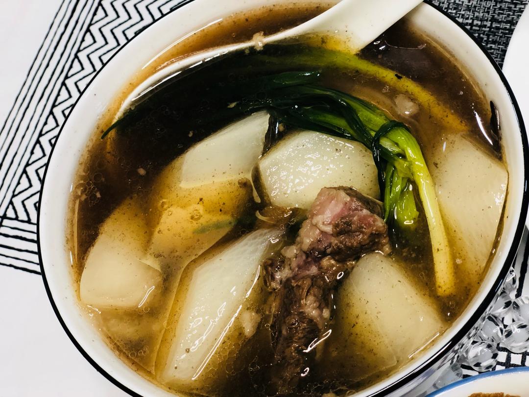 粤式清汤牛腩面