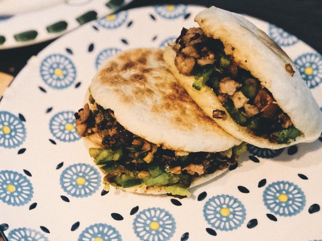 肉夹馍(白吉馍的制作)