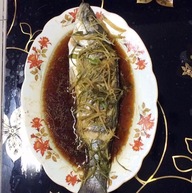 清蒸鲈鱼