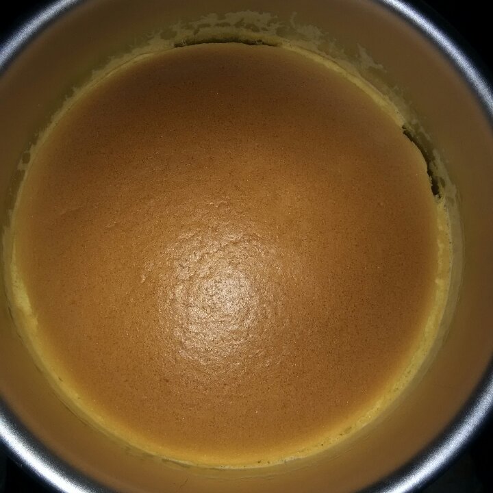 六寸活底戚风蛋糕