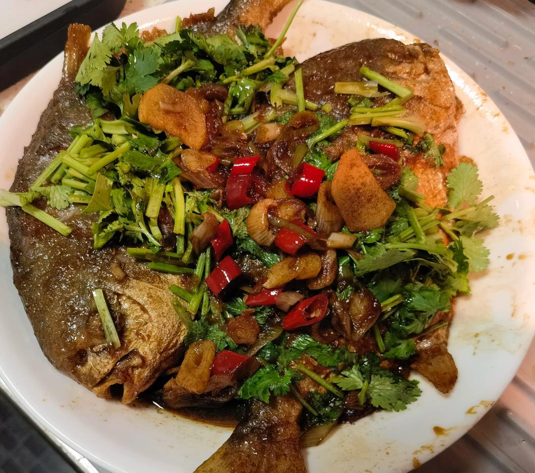 红烧金鲳鱼