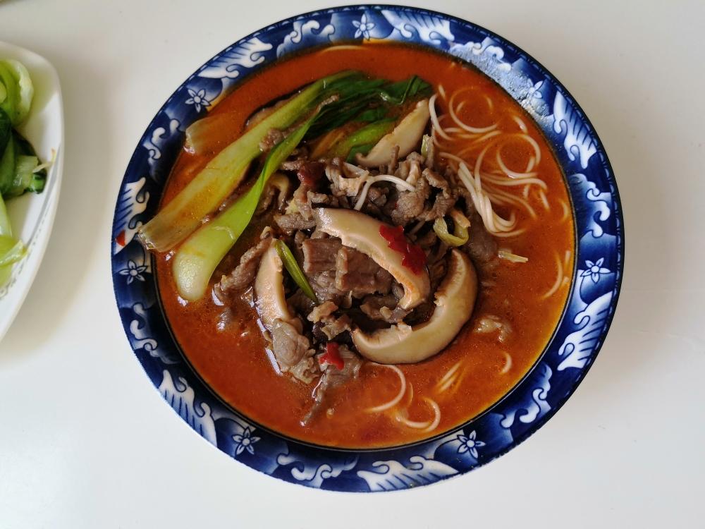 香菇肉丝面的做法