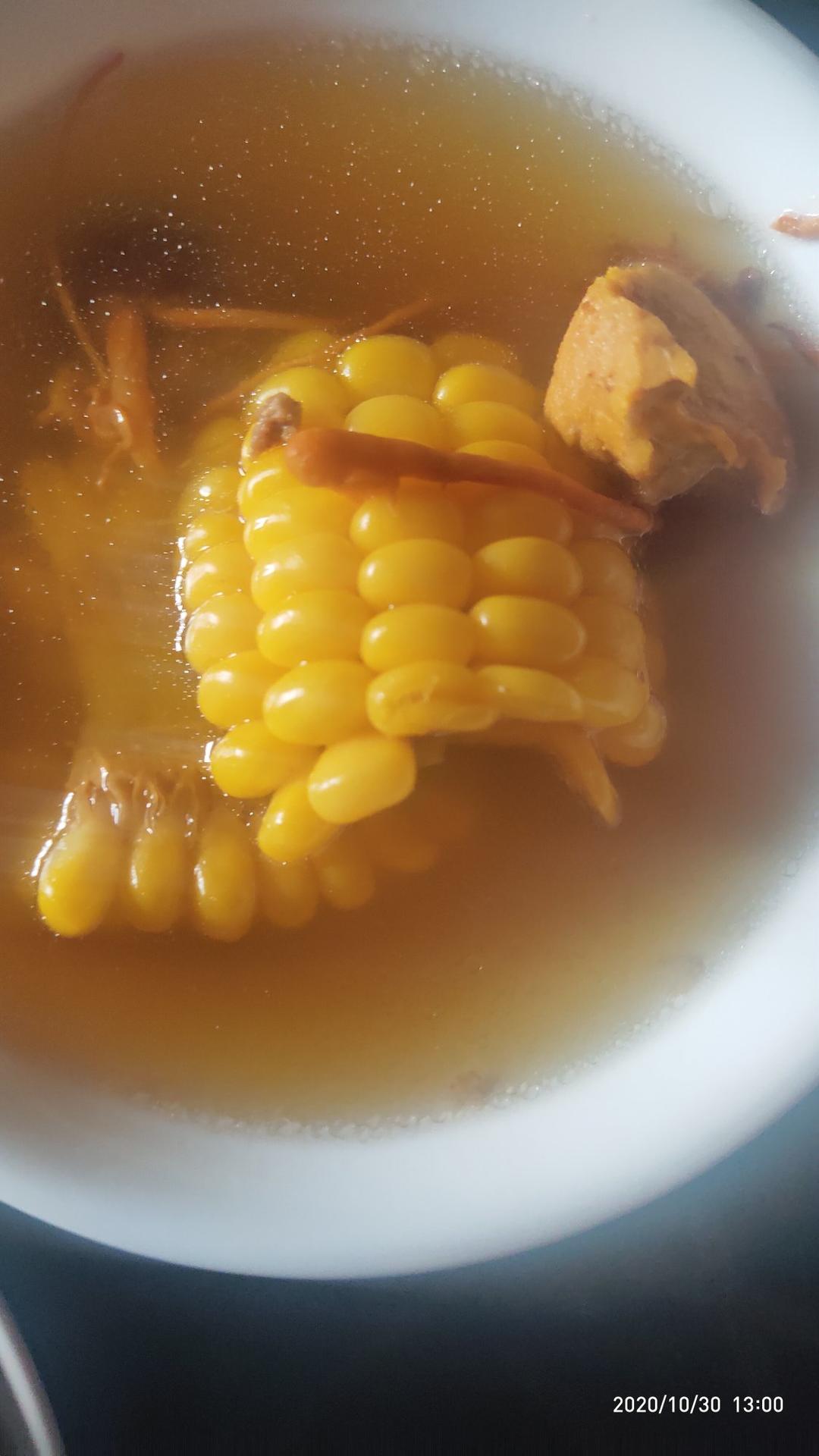 虫草花玉米排骨汤