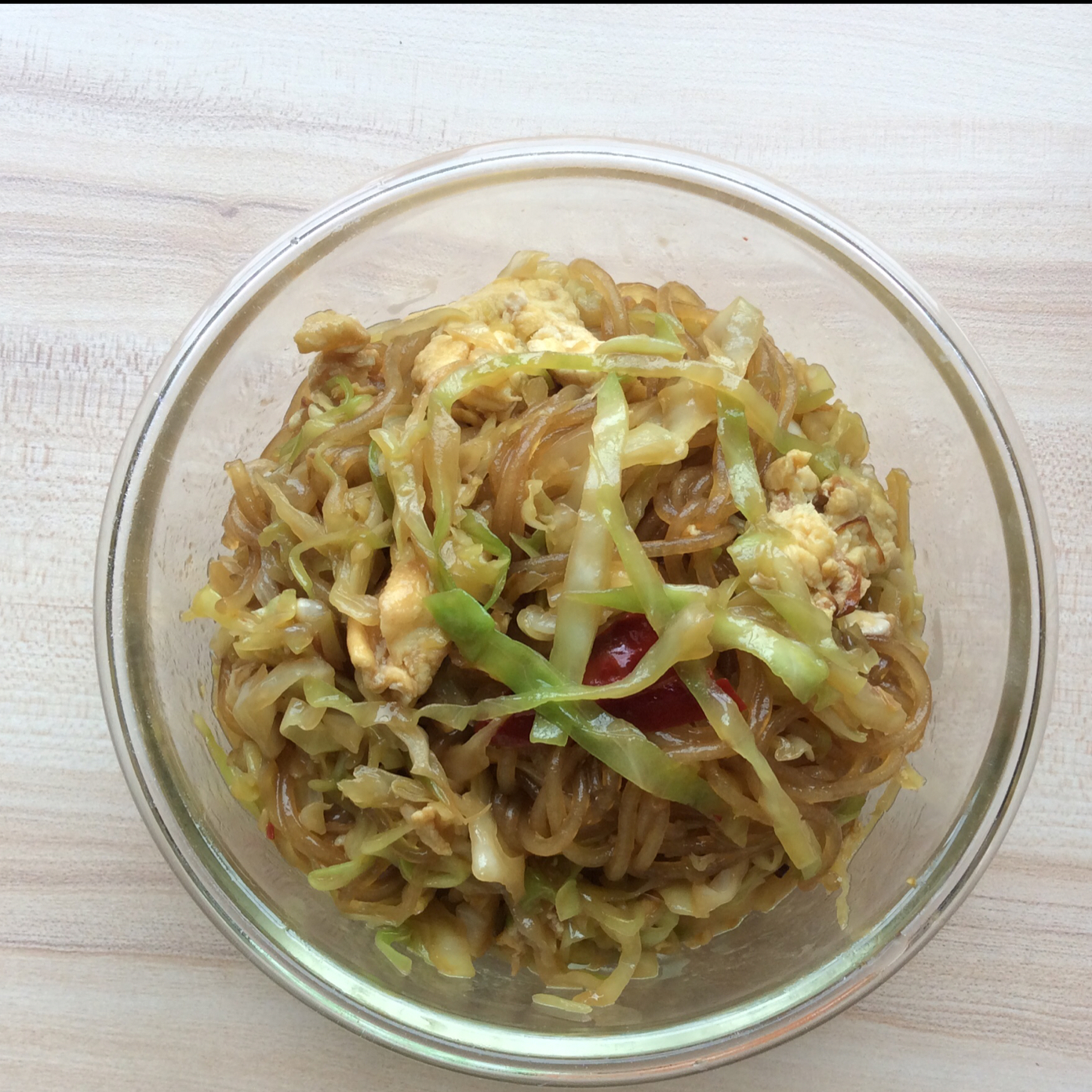 包菜粉丝炒鸡蛋