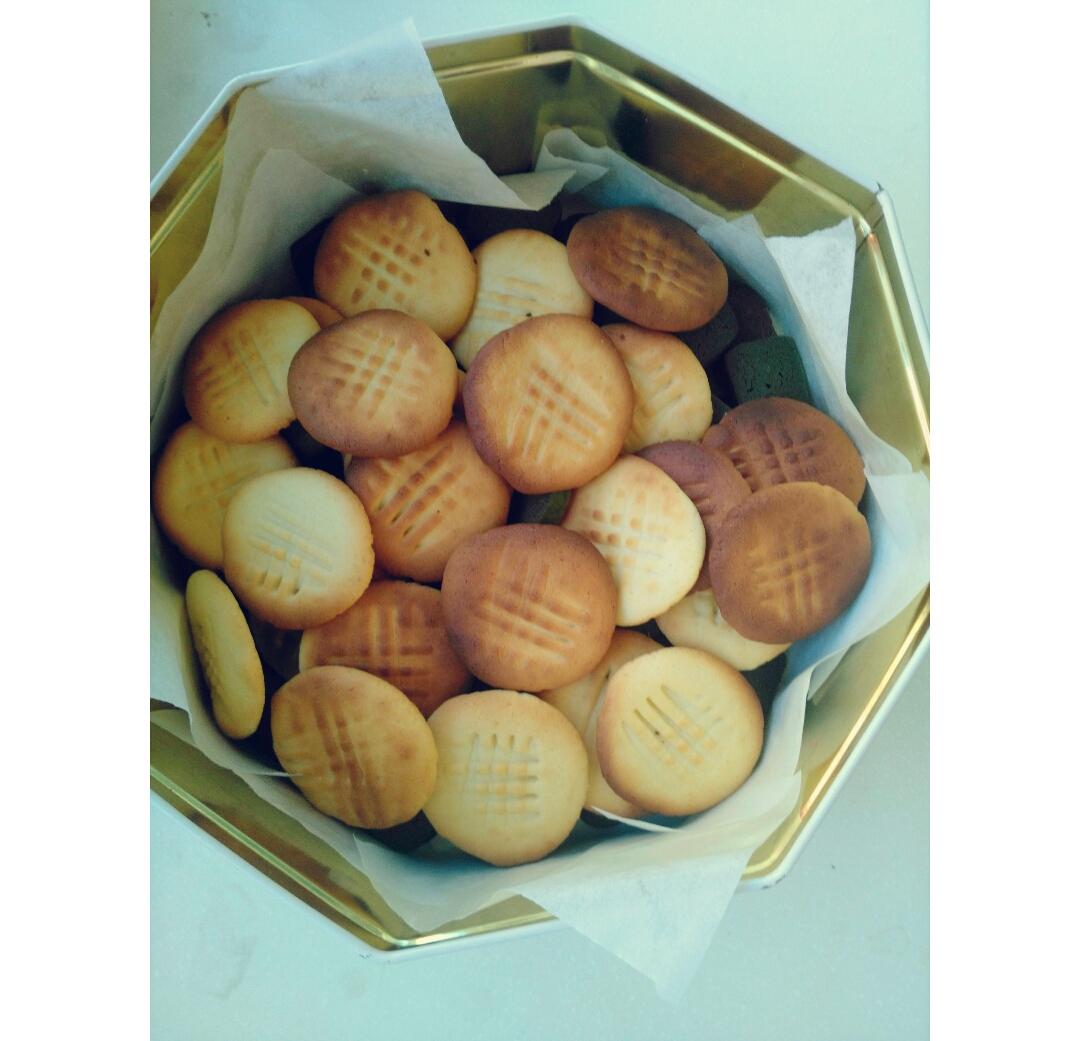 牛奶饼干