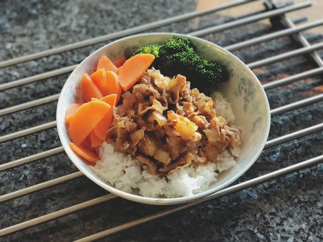 肥牛饭