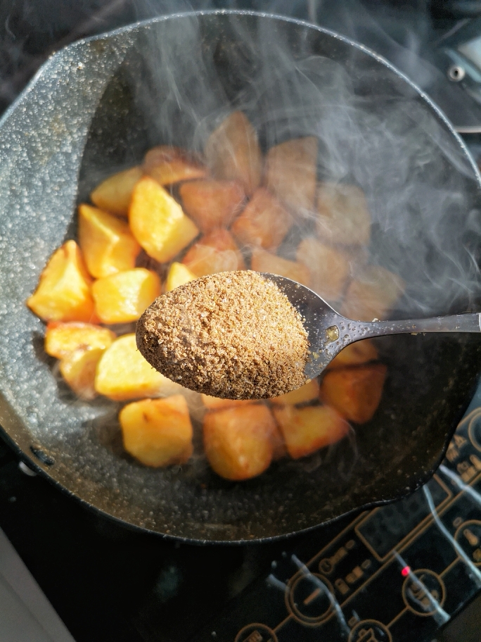 椒盐脆皮土豆的做法 步骤5