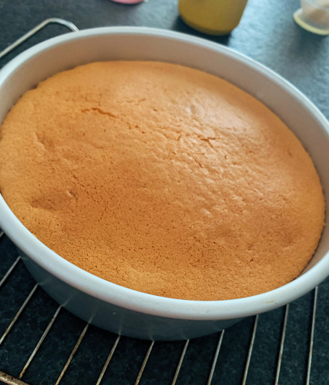 烤箱做蛋糕（戚风蛋糕的做法）