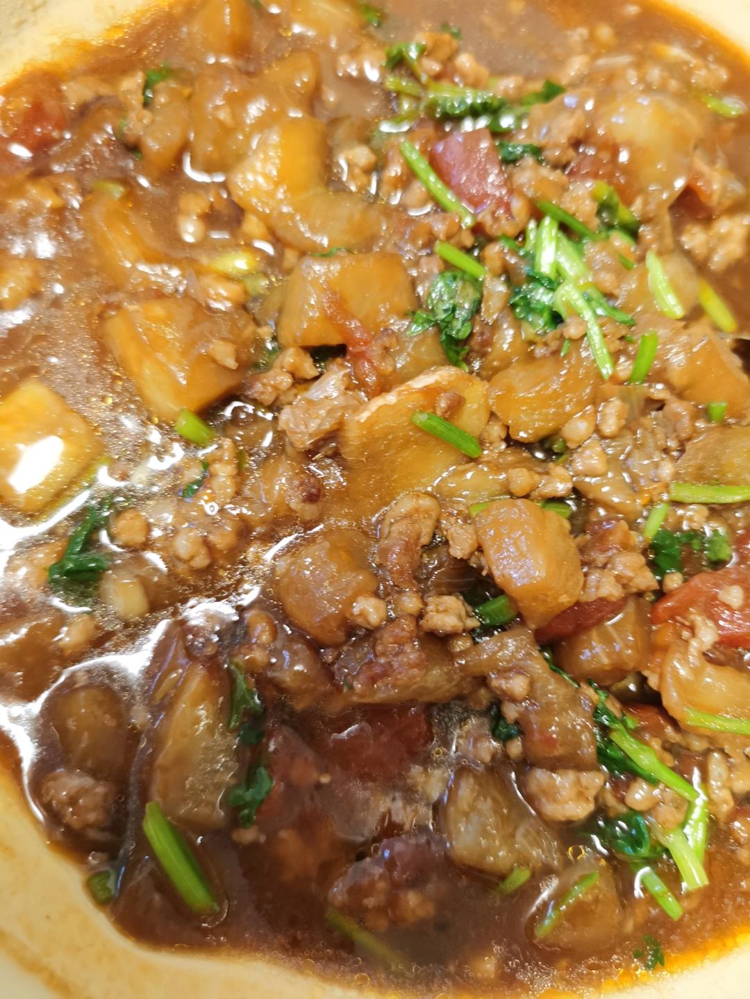 西红柿茄子肉丁打卤面