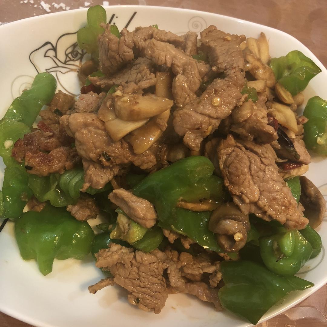 蘑菇炒肉