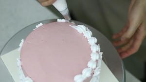 复古蛋糕含抹面技术，5种裱花技法的做法 步骤20
