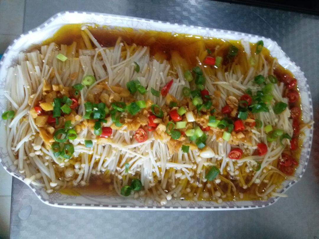 蒜蓉蒸金针菇