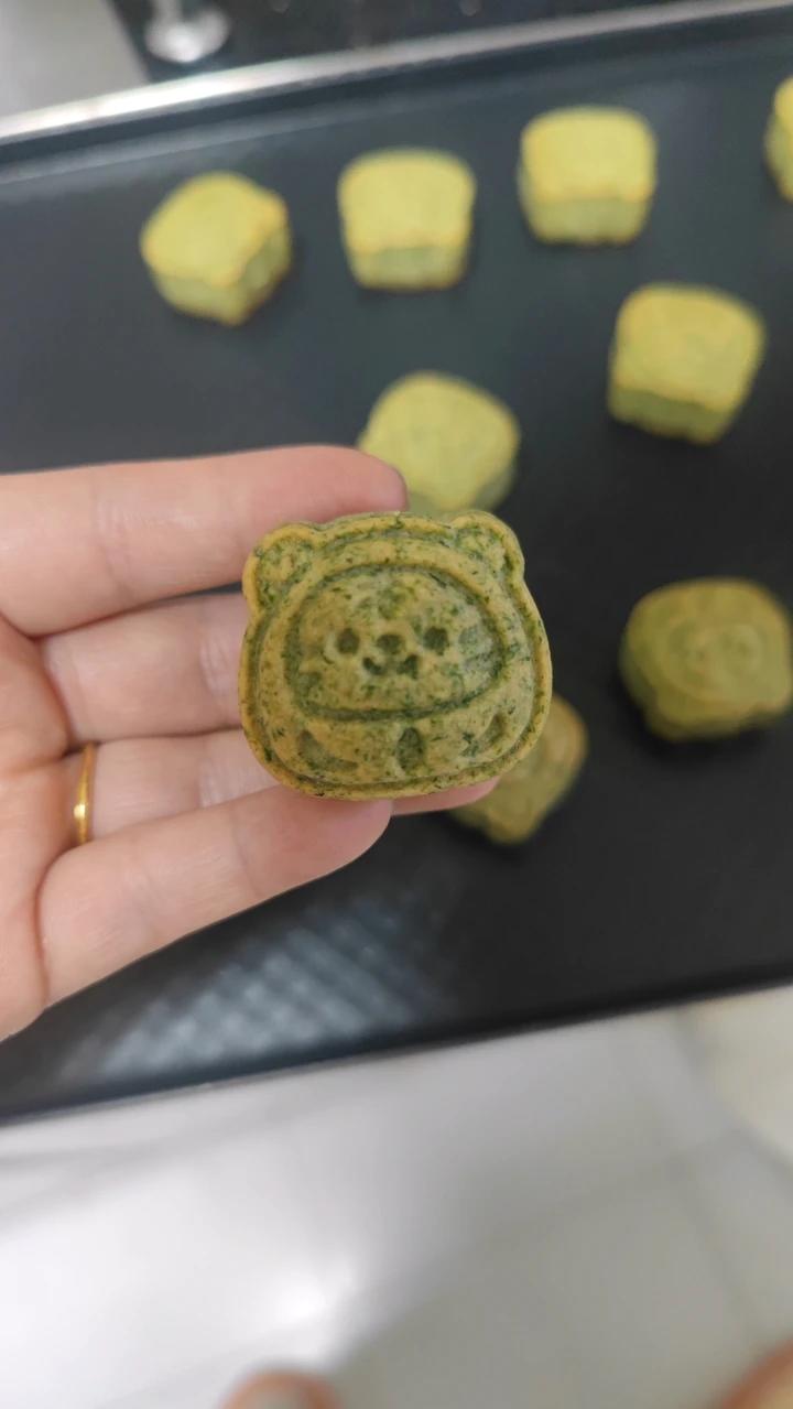 原创丨迷你萌虎小月饼丨海苔肉松金沙蛋黄月饼配方分享