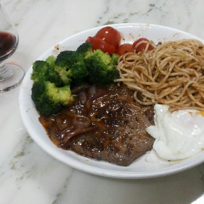 黑椒牛排意大利面的做法