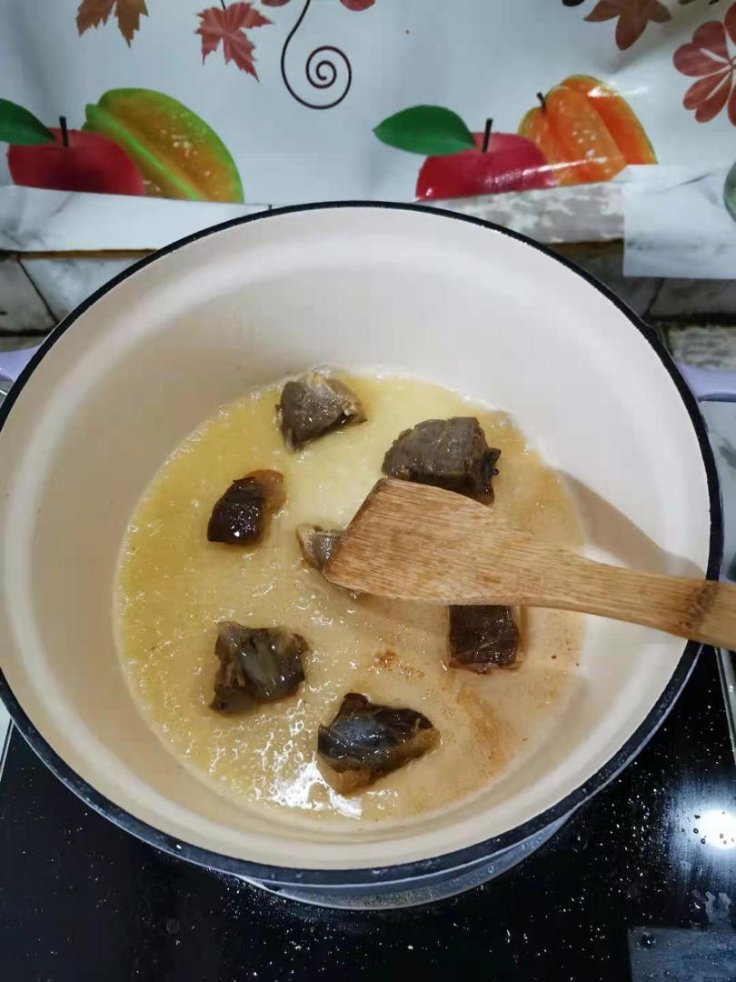 清炖白萝卜豆腐鲫鱼汤【5月珐琅铸铁锅食谱】