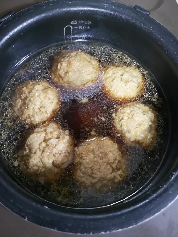 扬州狮子头的做法