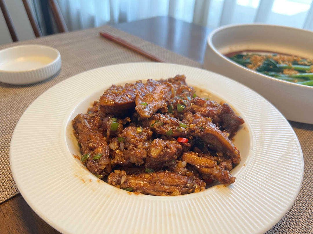 网红菜～好吃到嗦手指的蒜香鸡翅