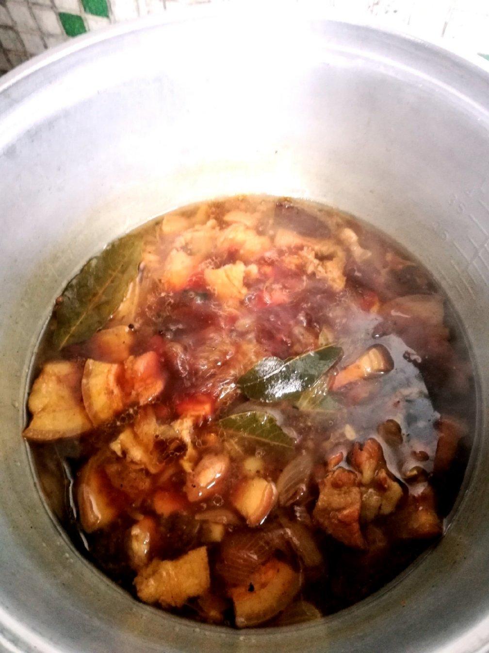 卤肉