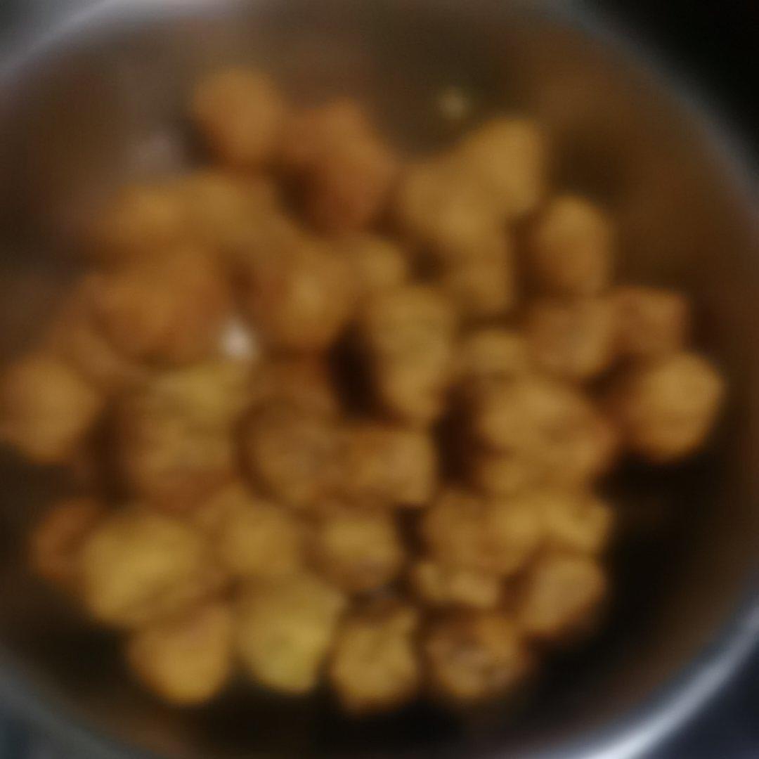 酥炸萝卜丸子