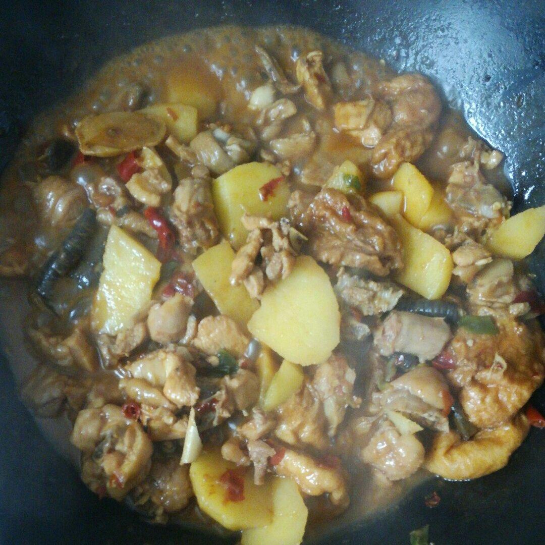 土豆烧鸡（非常下饭哦~）