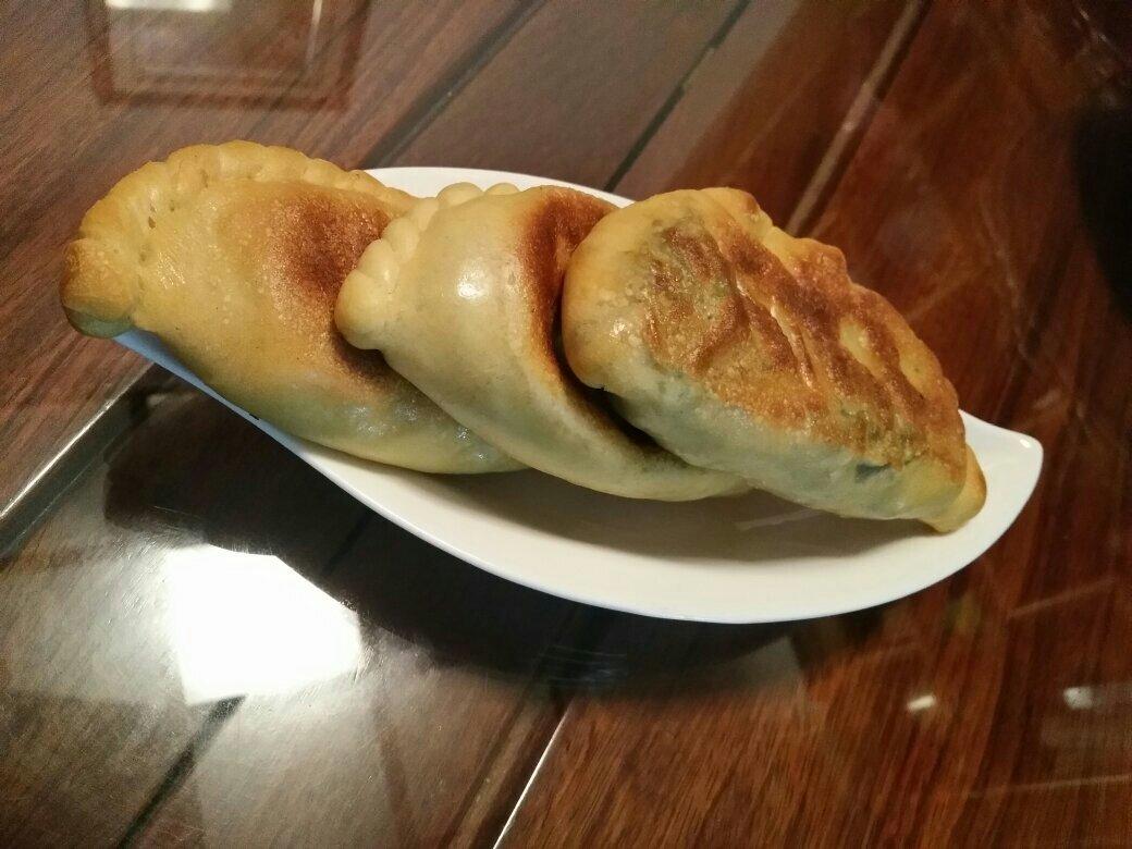 韭菜盒子（附锁边视频，超级详细版）