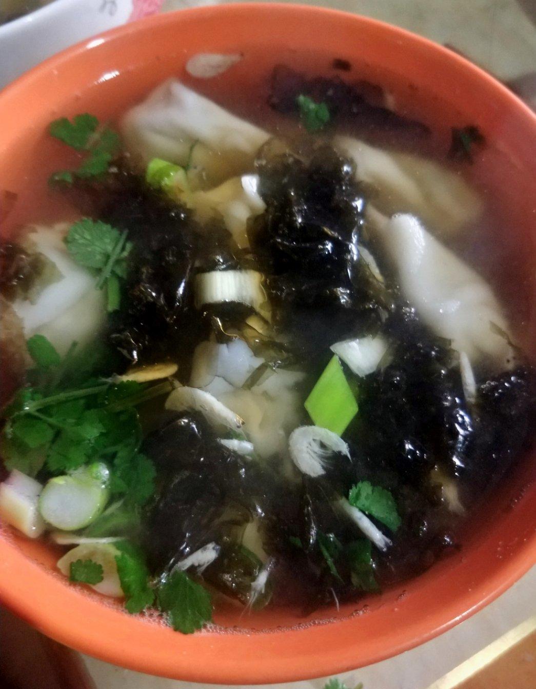 馄饨汤底