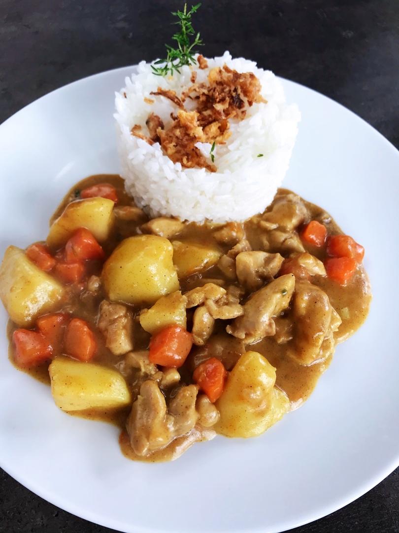 零失败日式咖喱鸡肉饭！！最正宗日本家庭做法！简单又好吃！