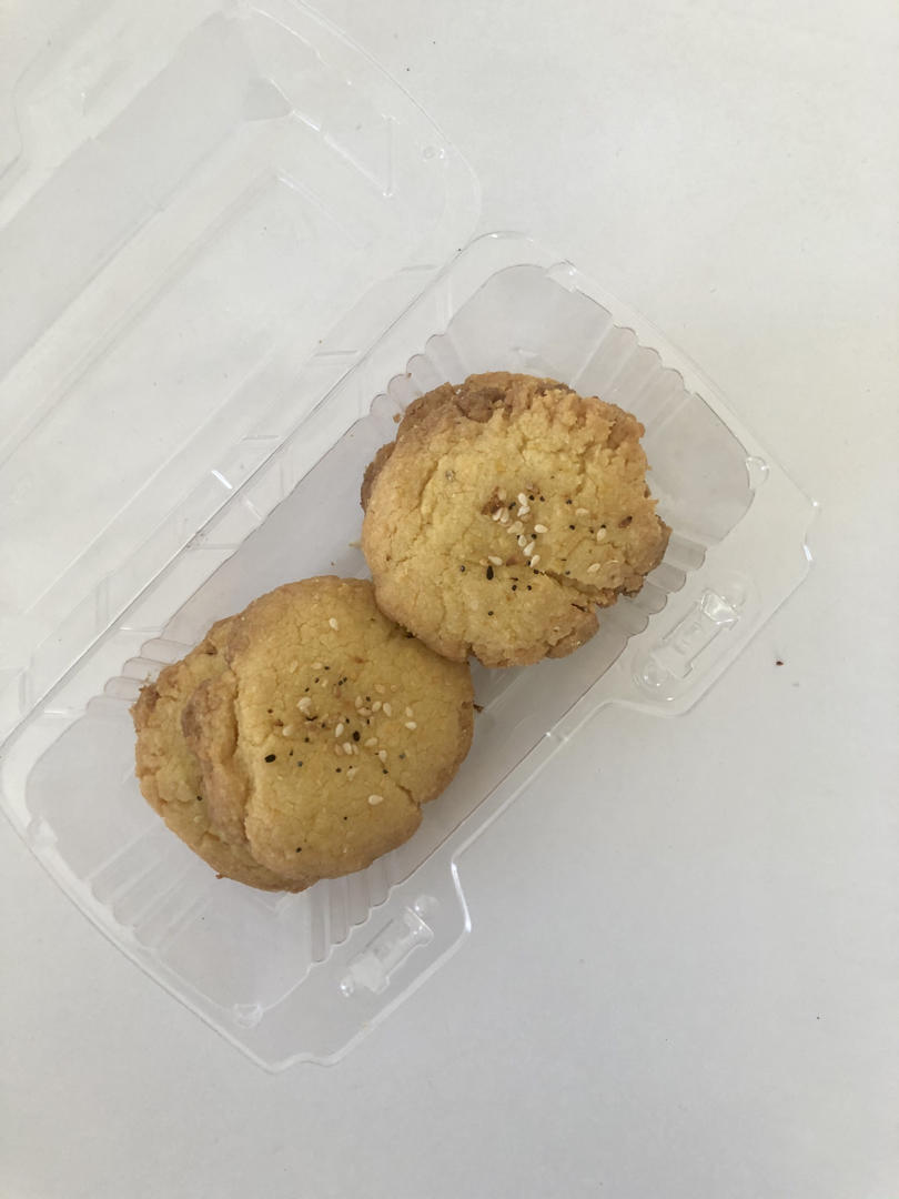 轻轻一按就碎掉的原味桃酥（不输猪油版）