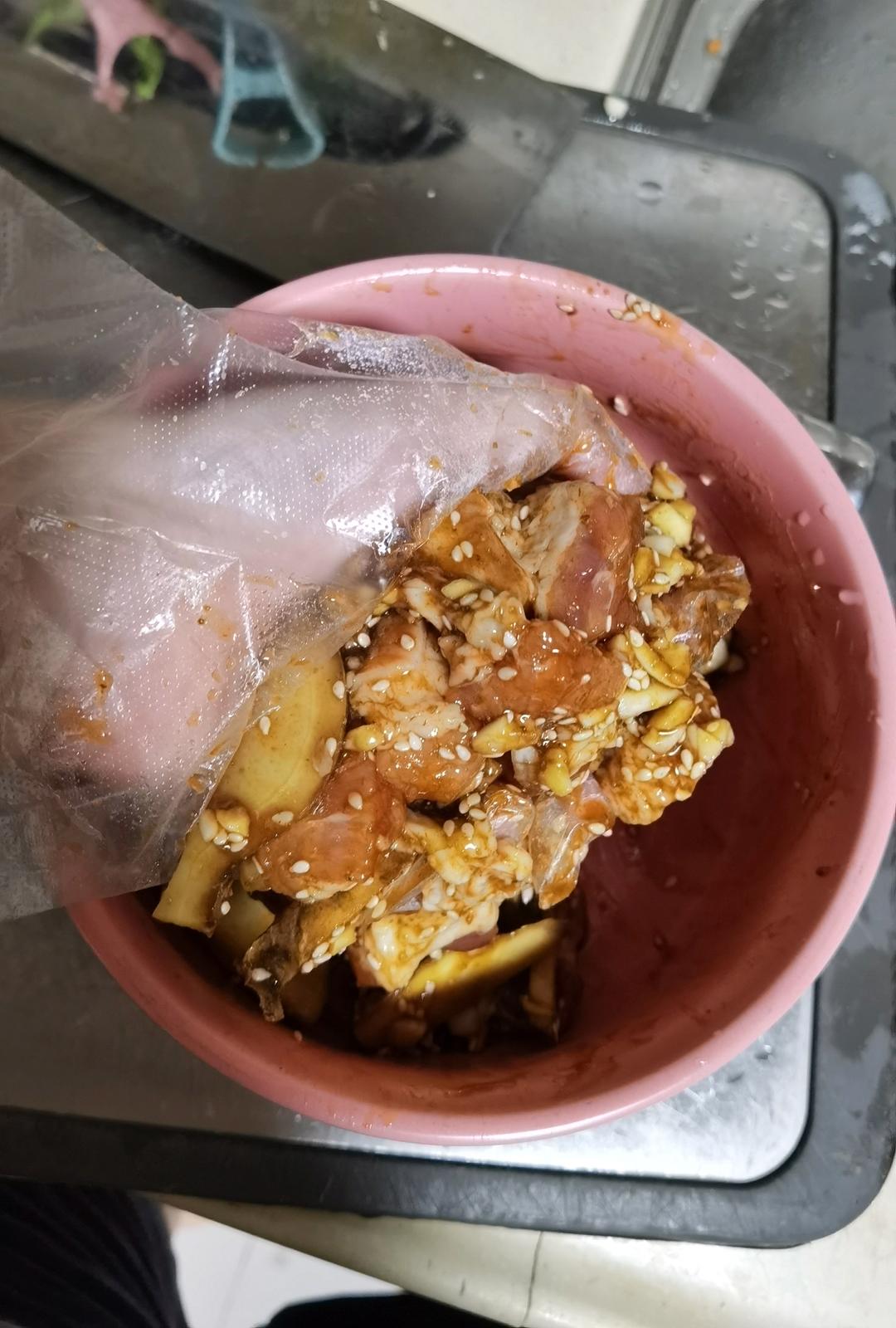 烤五花肉🥩这个夏天除了西瓜🍉当然还有烧烤🥓拥有烤箱的快乐🍺